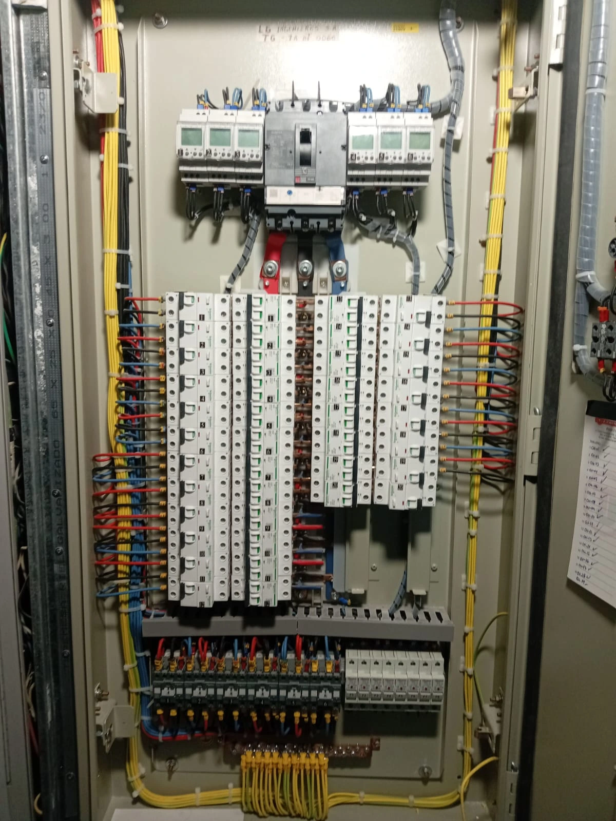 Diseño y Montaje de Tableros Eléctricos de Fuerza